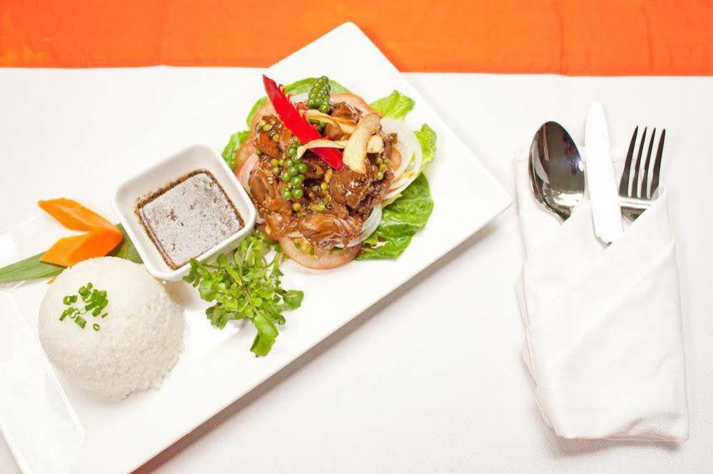 Jiny Tran Hotel Duong Dong  外观 照片