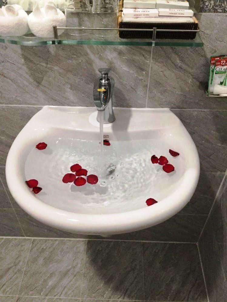 Jiny Tran Hotel Duong Dong  外观 照片